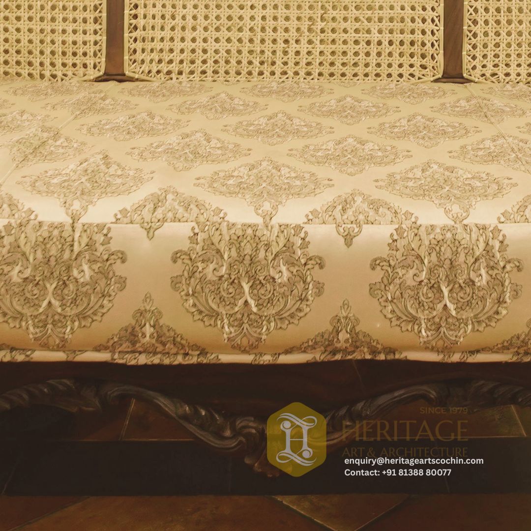 Malabar Majesty Settee - Image 5