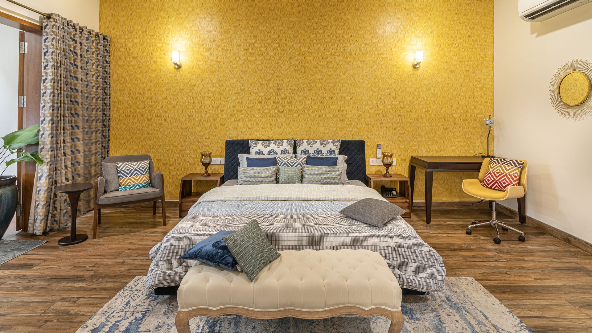The Golden Serene Suite - Image 2