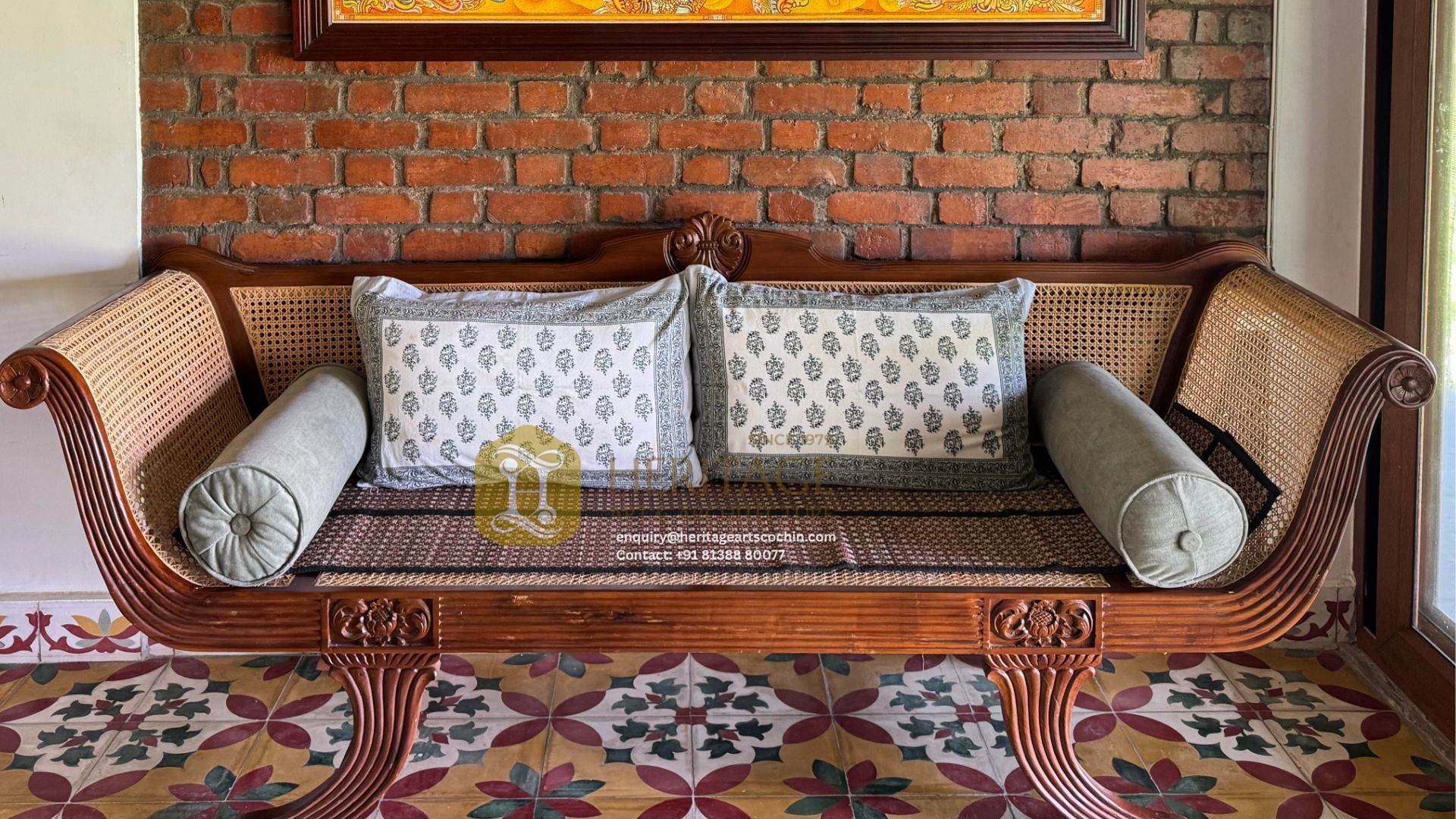 curved sofa.jpg